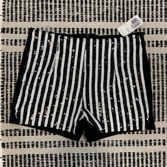Forever 21 Black and White Sequin High Waist Shorts - Picture 1 of 6